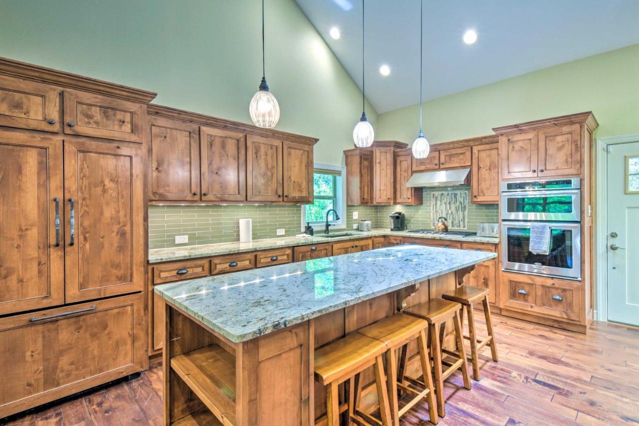 Cozy Riverside Dahlonega Home With Kayaks And Fire Pit Esterno foto