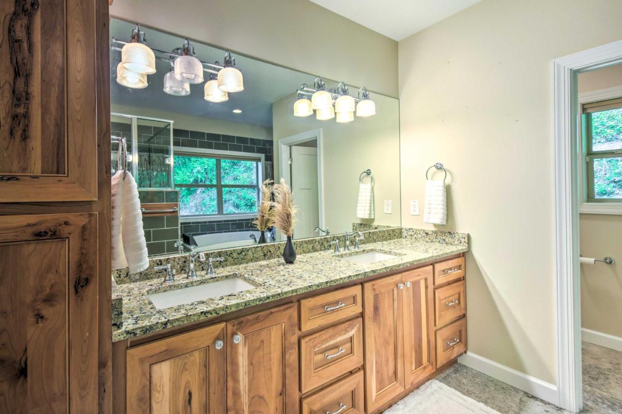Cozy Riverside Dahlonega Home With Kayaks And Fire Pit Esterno foto
